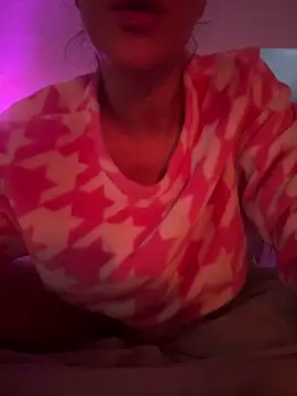 XLucilleX's cam snapshot