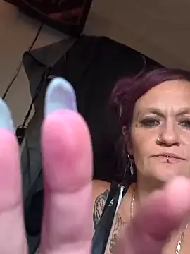 renegade_vyxxen's cam snapshot