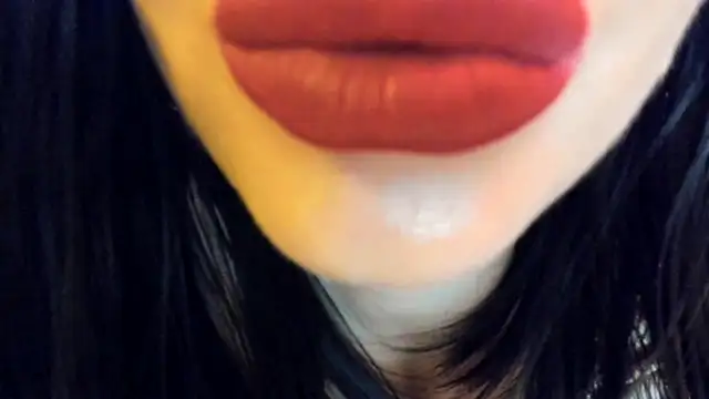 Politeeliza's cam snapshot