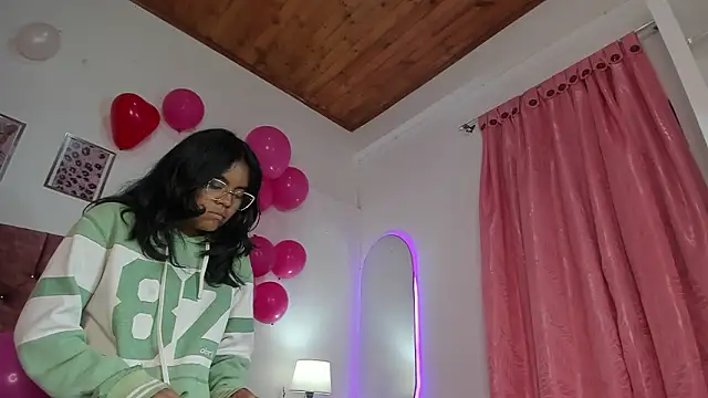 luna_velveth's cam snapshot