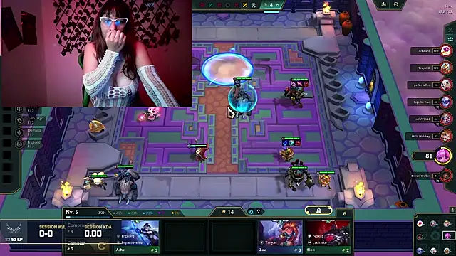 SpicyGirl77's cam snapshot