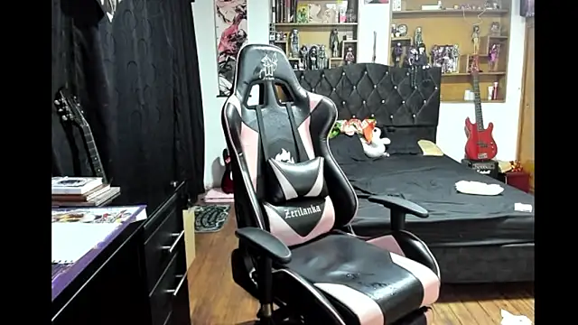 Maki_Zein_ live sex cam