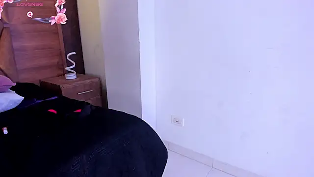 valeriekhaleesi's cam snapshot