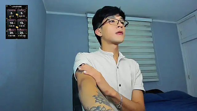 tom_Howard live sex cam