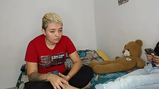 kathy_luisa's cam snapshot