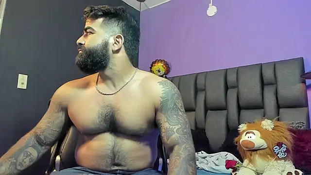 Lyon_vach live sex cam