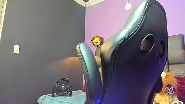 Lyon_vach live sex cam