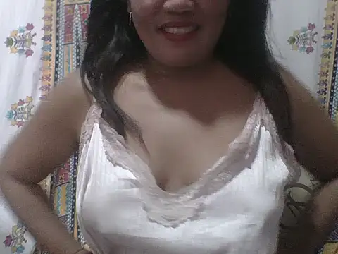 pinayLeaMae's cam snapshot