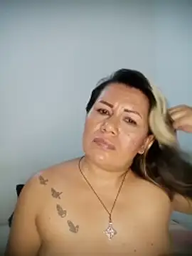 angi_daw's cam snapshot