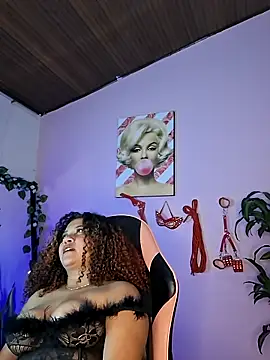 kenia_thompsom01's cam snapshot