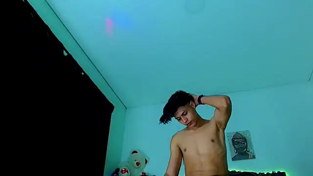 Liamscott_'s cam snapshot