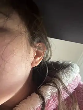 chick-888's cam snapshot