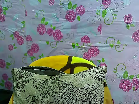 Suckable_leigh's cam snapshot