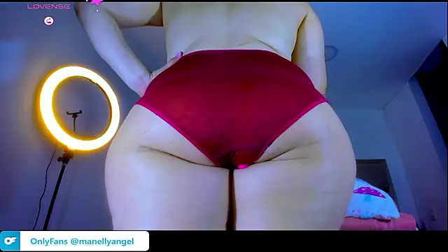 ashelydainii live sex cam