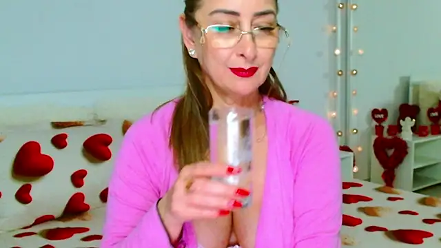 Tyana40's cam snapshot