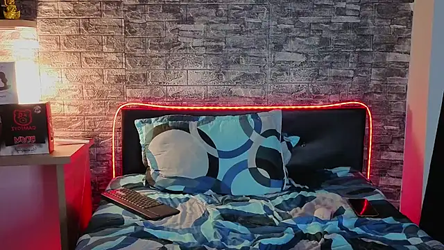 FoxBigmaster's cam snapshot