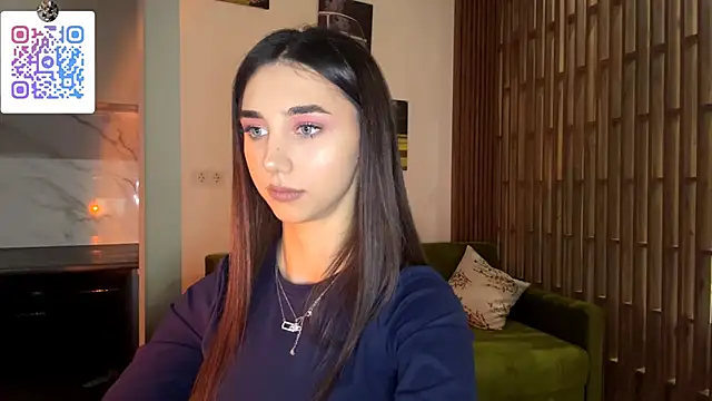 LinaMour's cam snapshot