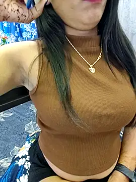 priya_26's cam snapshot