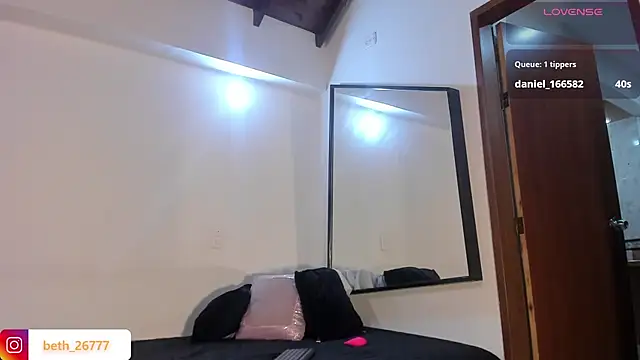 Daddysgirl1_'s cam snapshot