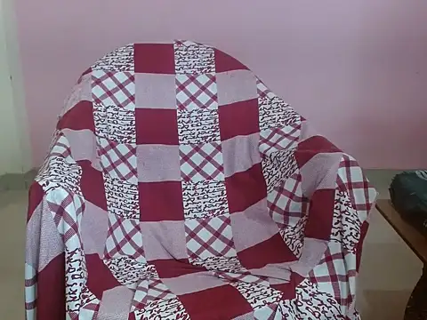 surbhi01 live sex cam