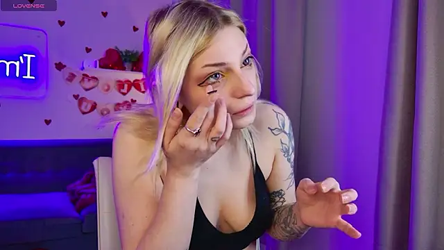 AvaSun's cam snapshot