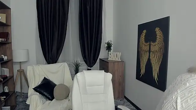 KristalCrowner live sex cam