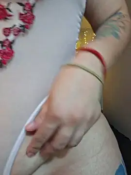 Juliietha_servas's cam snapshot