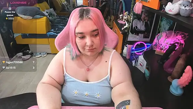 Softie_Sofy's cam snapshot