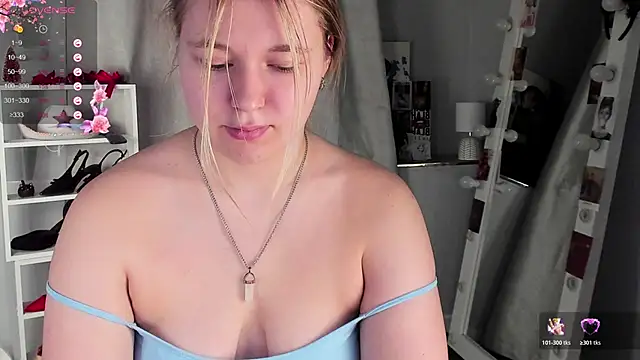 Rebecca_Kelly's cam snapshot