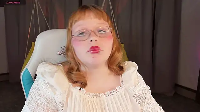 LottieReed's cam snapshot