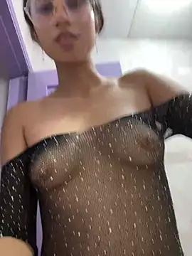 KaitlynLoveCam live sex cam