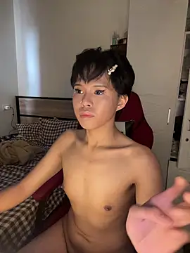 Plaxtique live sex cam