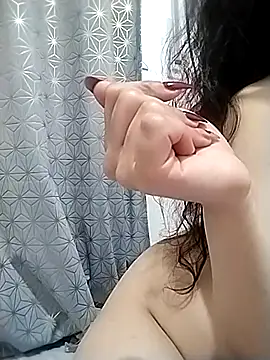 HINATA_hyu live sex cam