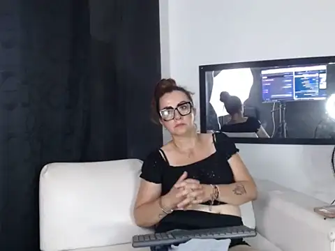 liss_curly's cam snapshot