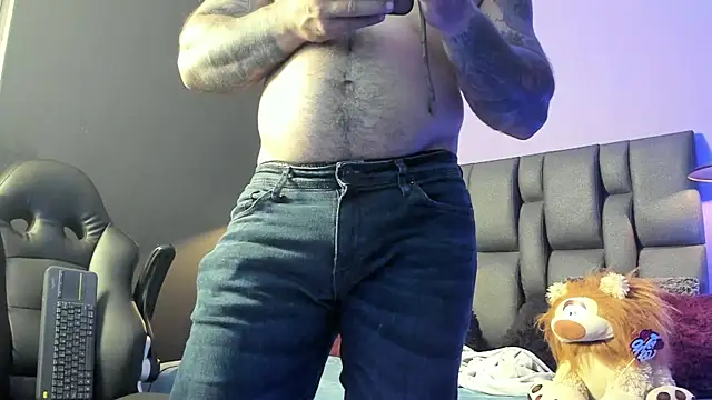 Lyon_vach live sex cam