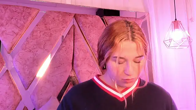 shantal_cooper_'s cam snapshot