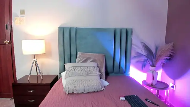 KeniaCarterr's cam snapshot