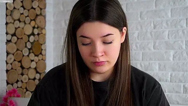 LowOncoming's cam snapshot