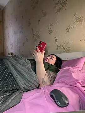 Naughtbaby_2025's cam snapshot