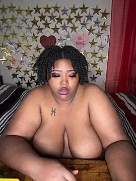 Chocolatebunnyxx96 live sex cam