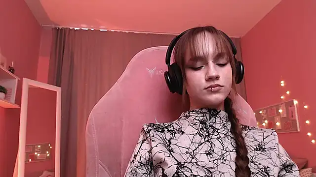 Jamie_Chung's cam snapshot