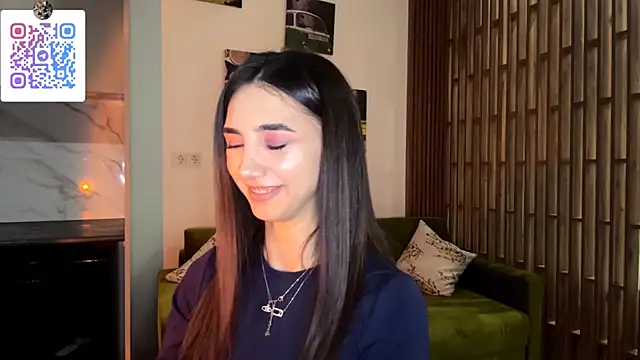 LinaMour's cam snapshot