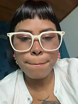 Mich-12 live sex cam