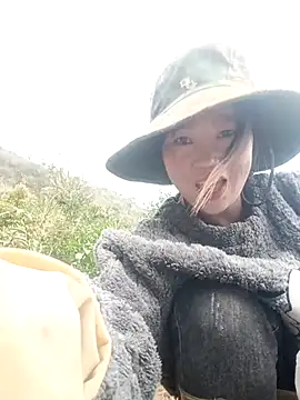 blonde_blg's cam snapshot