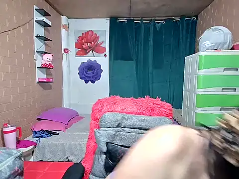 Ugly-Filipina's cam snapshot