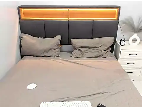 EllaCalifa live sex cam