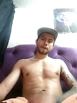 Mich_Stev9524's cam snapshot