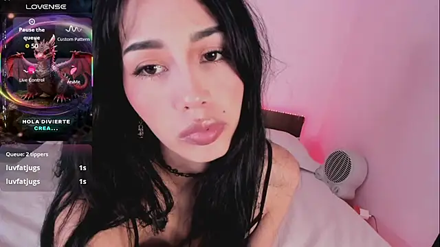 Miss_Charlottet's cam snapshot