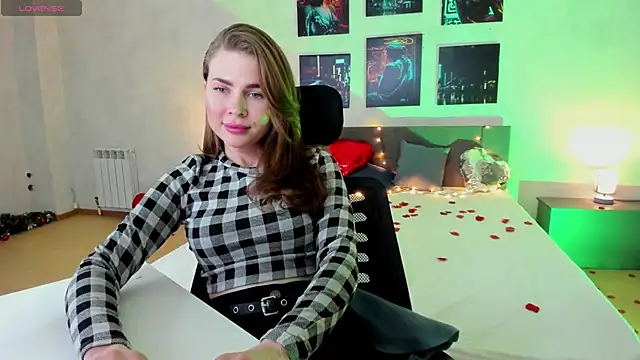 little__isabel's cam snapshot