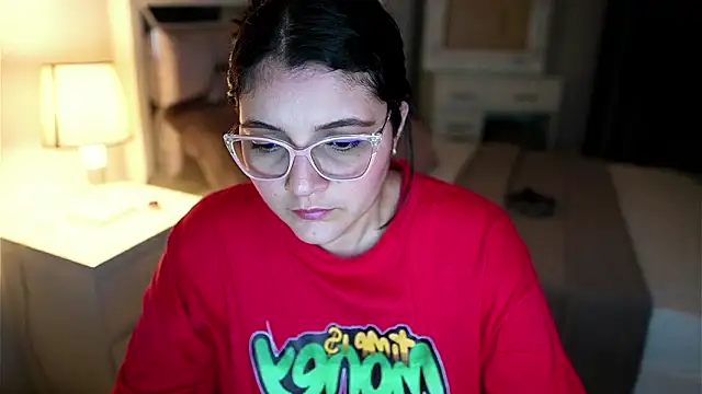 Camilaa_bueno's cam snapshot